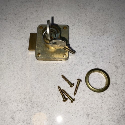 Genuine yale 076 - 076, cupboard